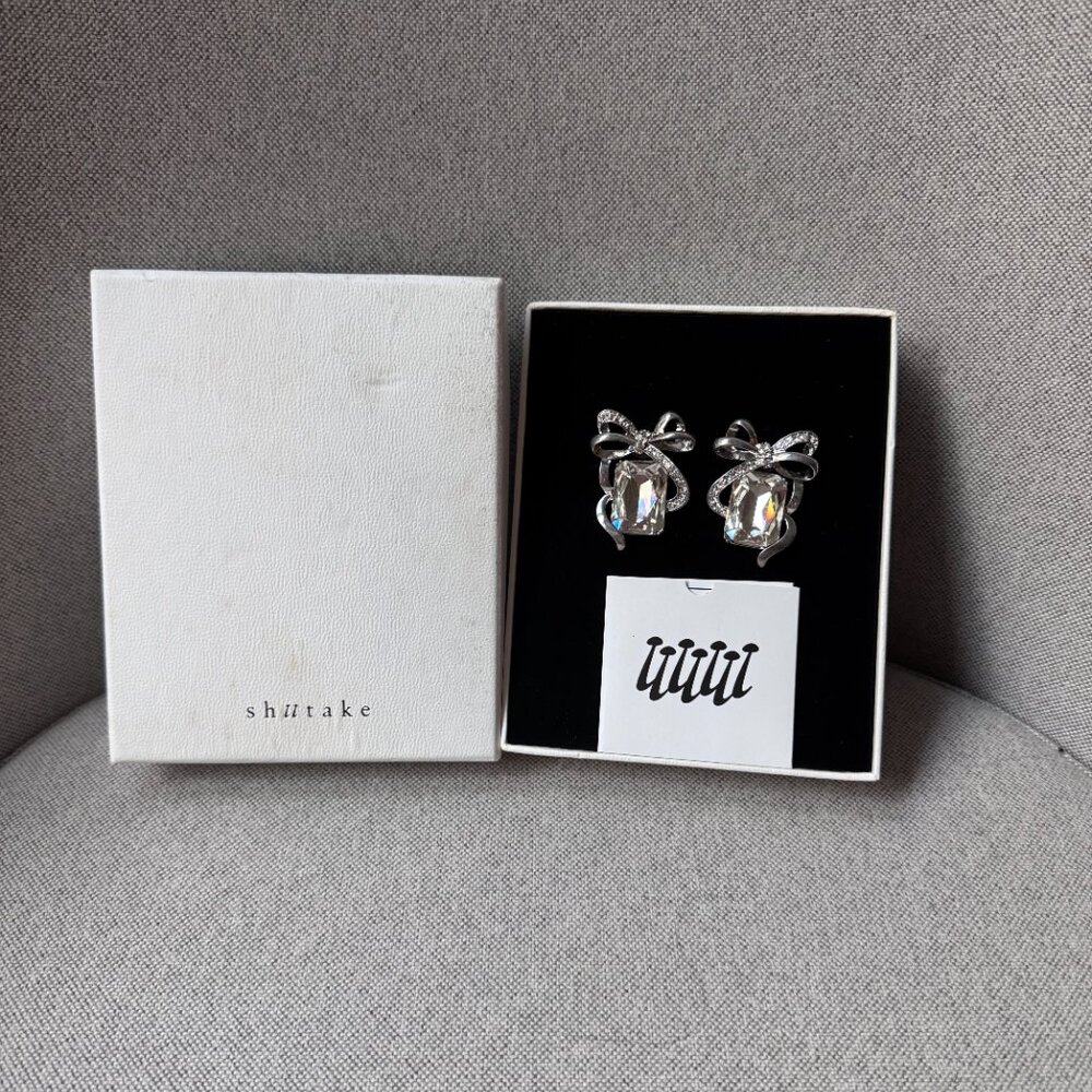 Shiitake Clip-on Earring